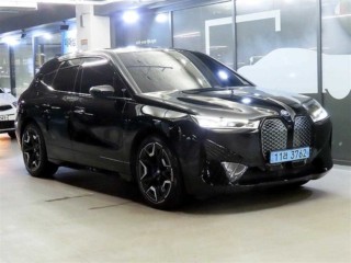 iX xDrive 50
