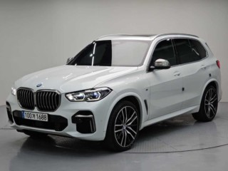 X5 (G05) M50i