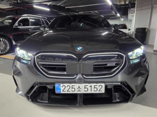 M5 (F90, F10) M5 세단